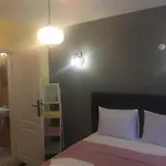 Marmara House&apartments ベッド・アンド・ブレックファスト イスタンブール
